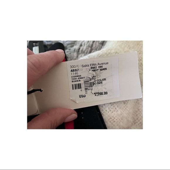 GUCCI
Women's Black Swarovski Crystal-embellished Striped Track Pants - Picture 5 of 9